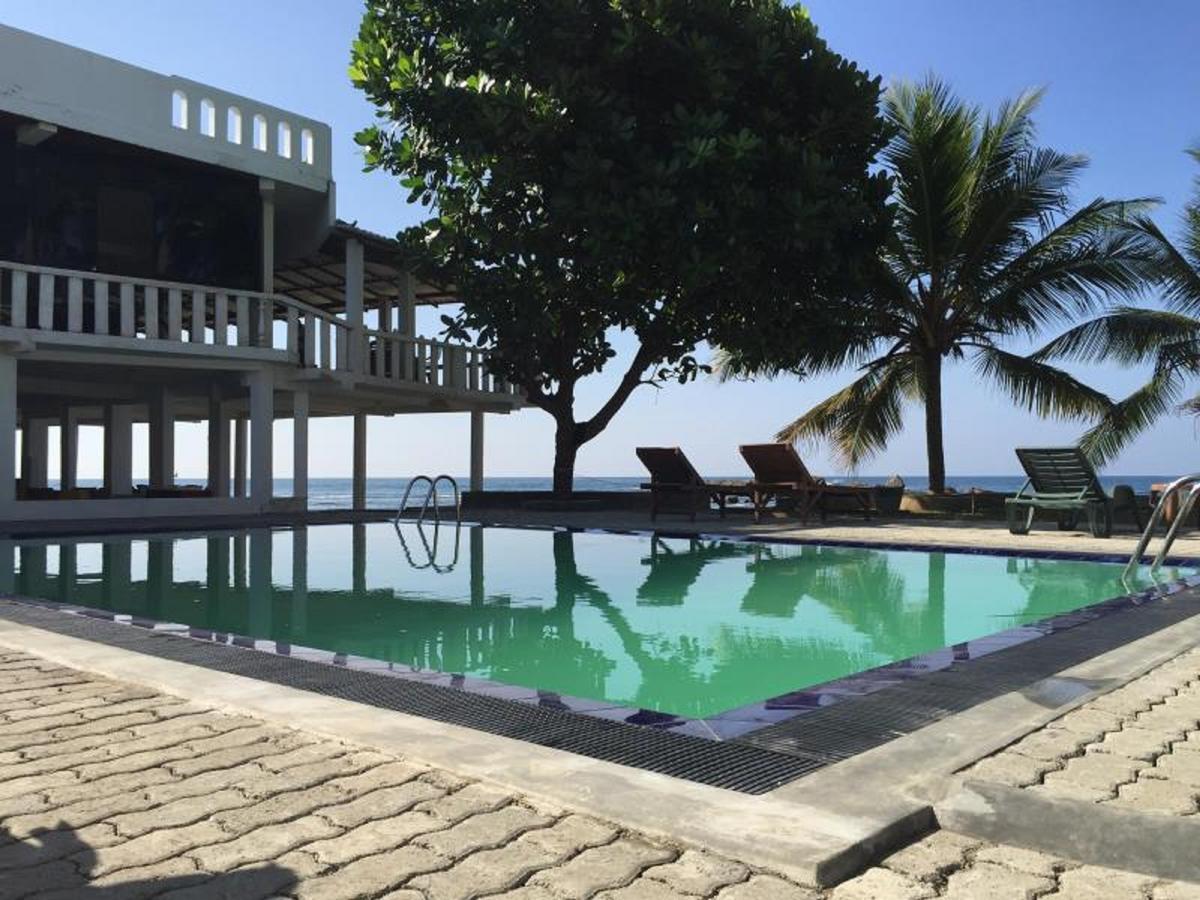 Miltons Beach Resort Unawatuna Exterior photo
