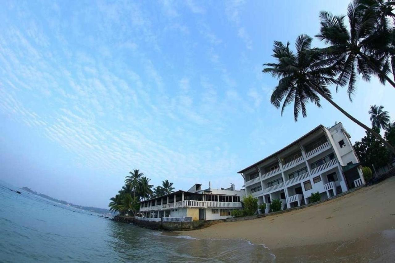 Miltons Beach Resort Unawatuna Exterior photo